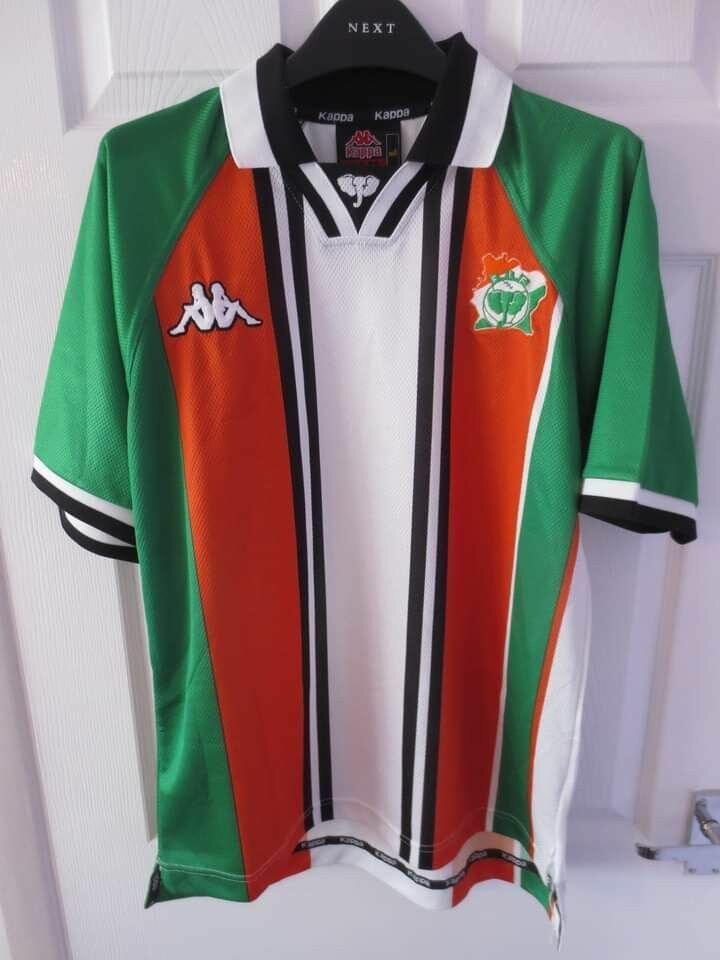Maillots de football élégants