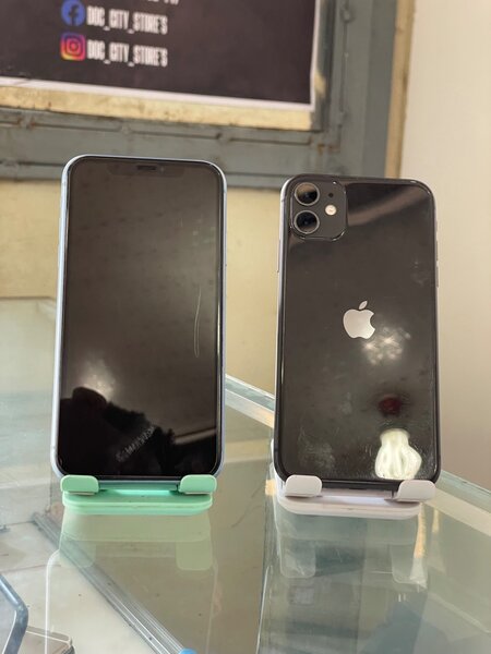 iPhone 11