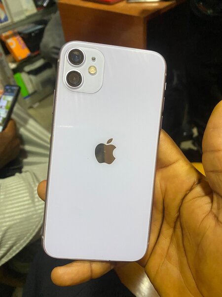 iPhone 11 simple