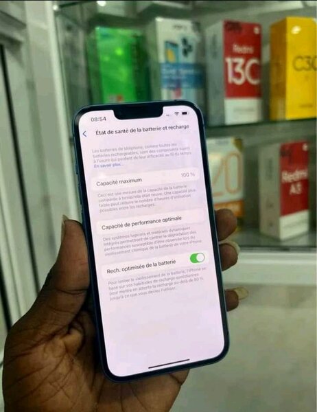 iPhone Bleu avec 100% Capacité