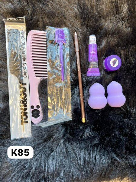 Make up combo
