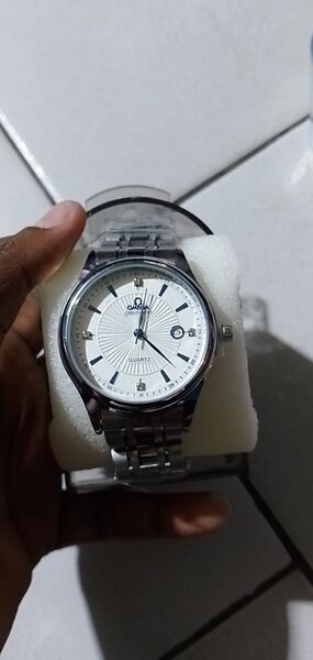 Montre Omega