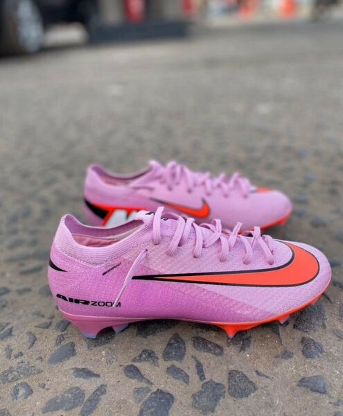 Chaussures de Football Nike Rose