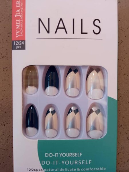 Ensemble de faux ongles