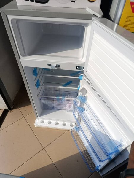 Pearl double door fridge, table top
