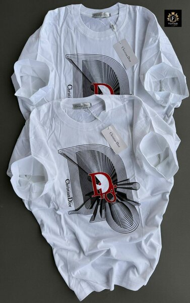 Tee short