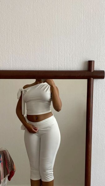 Ensemble de sport blanc élégant
