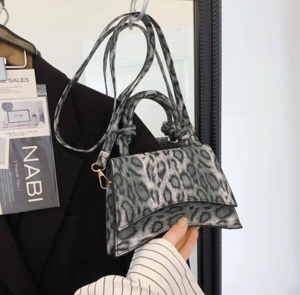 Sac motif panthère