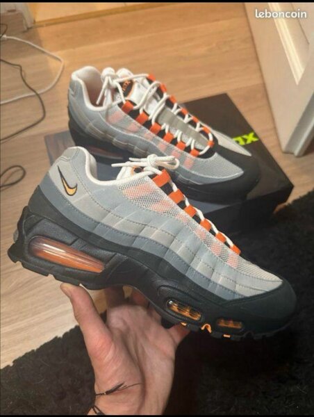 Baskets Air Max 95 Grises et Oranges