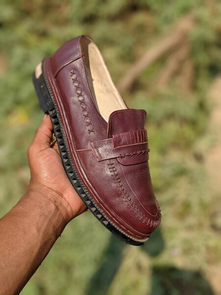 Aoiete shoe