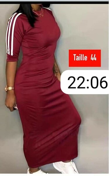 Robe élégante manches courtes