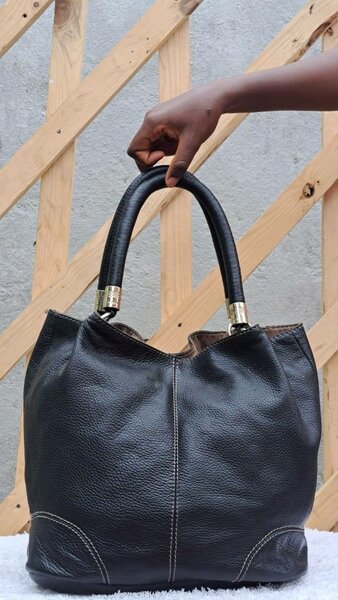 Sacs à main élégants en cuir et toile