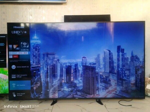 Téléviseur UHD Hisense 65"