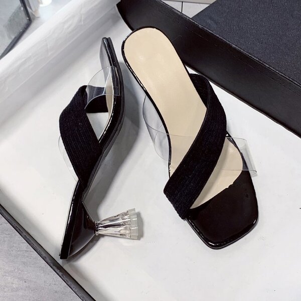 Ladies heel