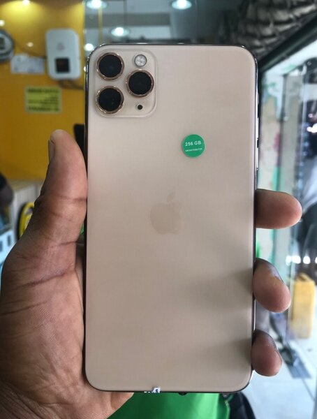 iPhone 11 Pro Max