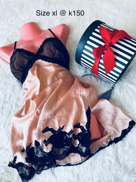 Lingerie rose