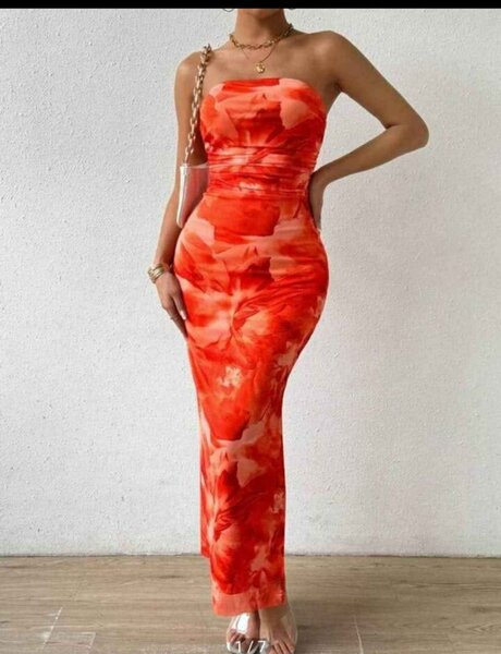 Boobtub dress