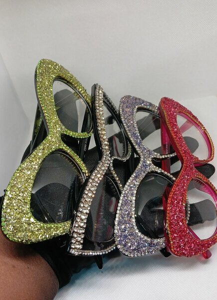 Cat eye sunglasses