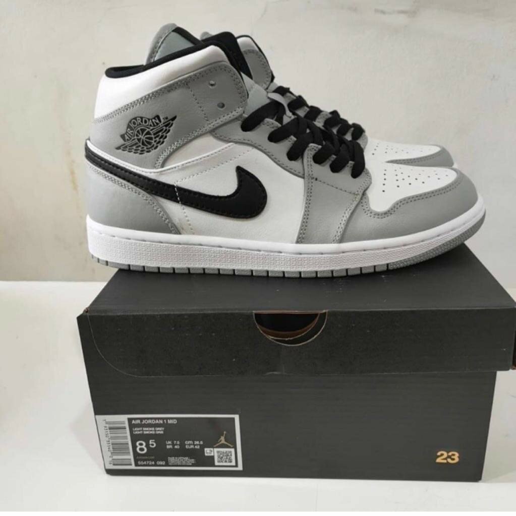 Air Jordan 1 Retro Hugh OG