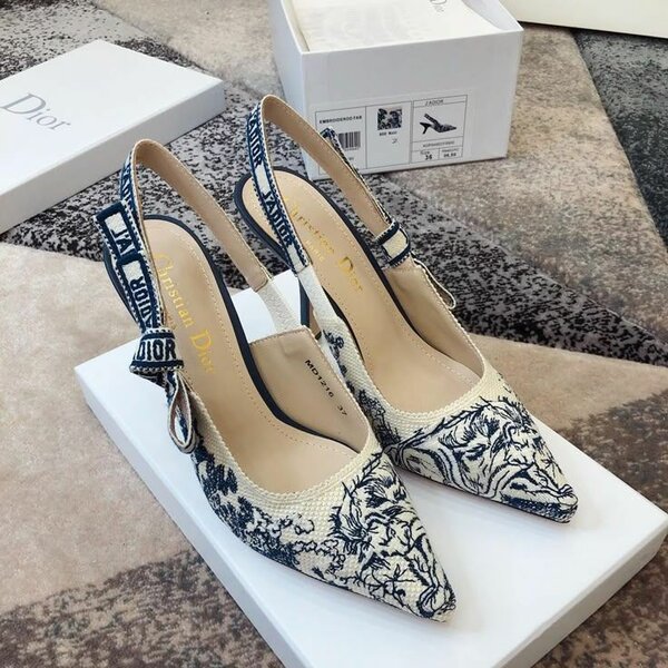 Heel sandals
