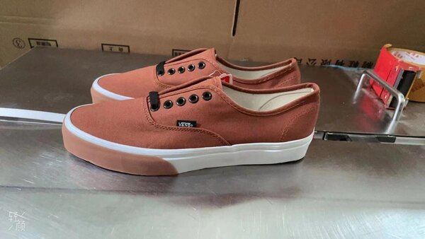 Vans original