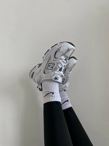 NEW BALANCE 530 (AVEC LA BOÎTE