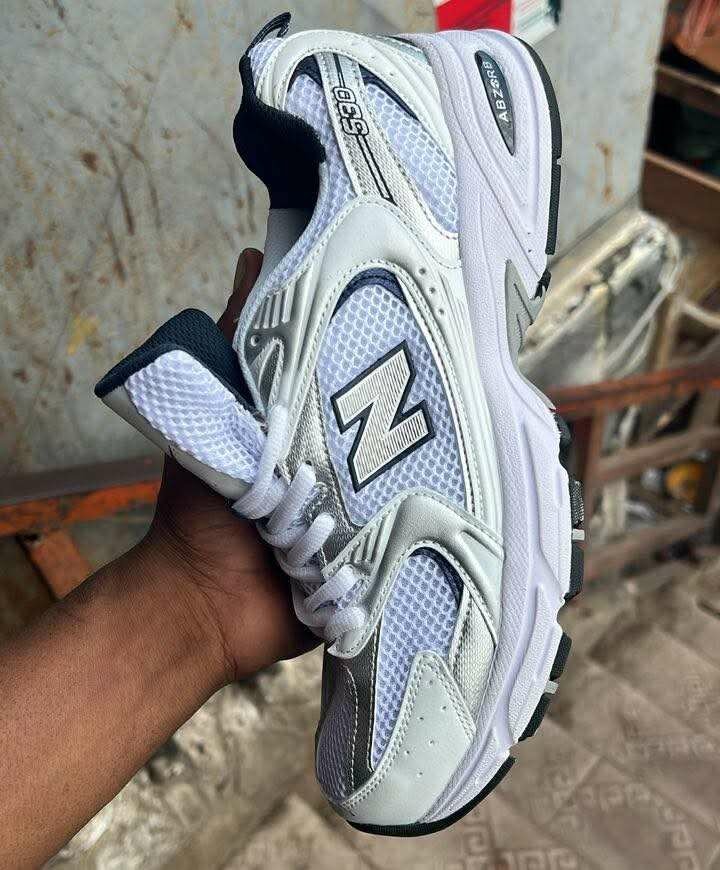 Chaussures de course légères