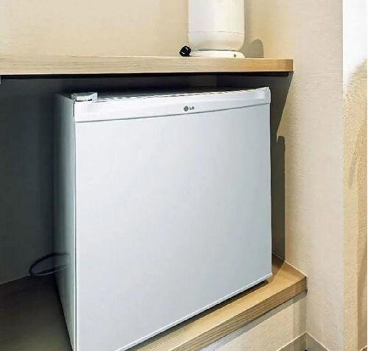 LG SINGLE DOOR REFRIGERATOR