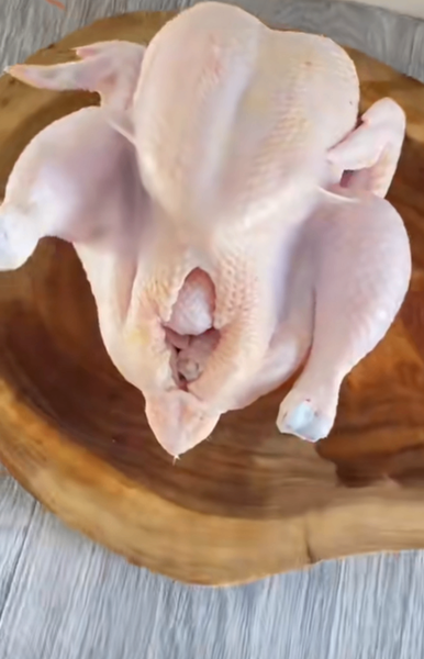 Poulet entier frais