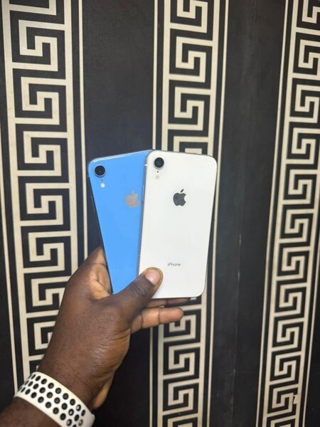 iPhone XR