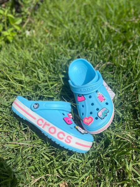 BAYABAND CROCS