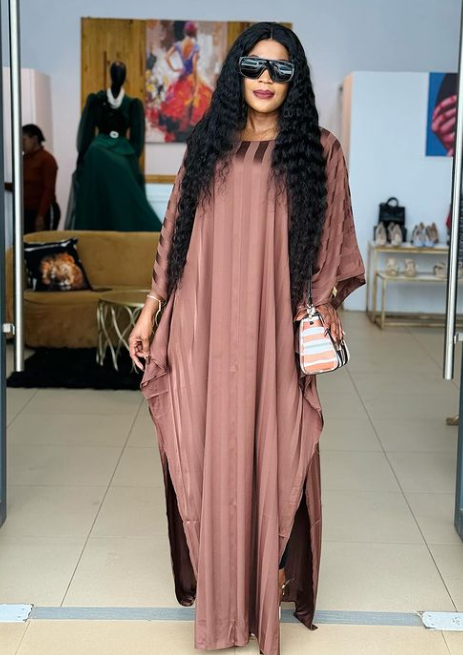 Brown kaftan