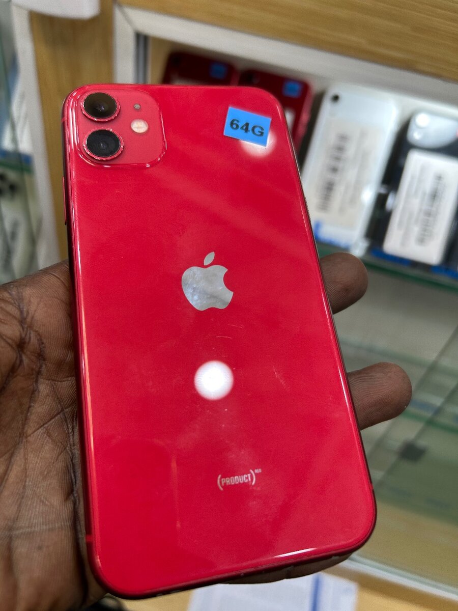 iPhone 11 rouge 64 Go