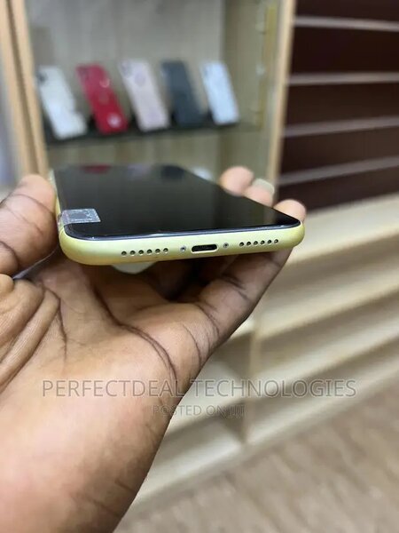 iPhone 11