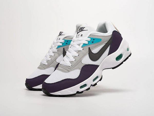 baskets Nike blanc et noir avec accent