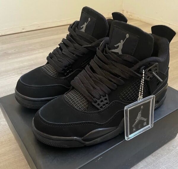 JORDAN 4