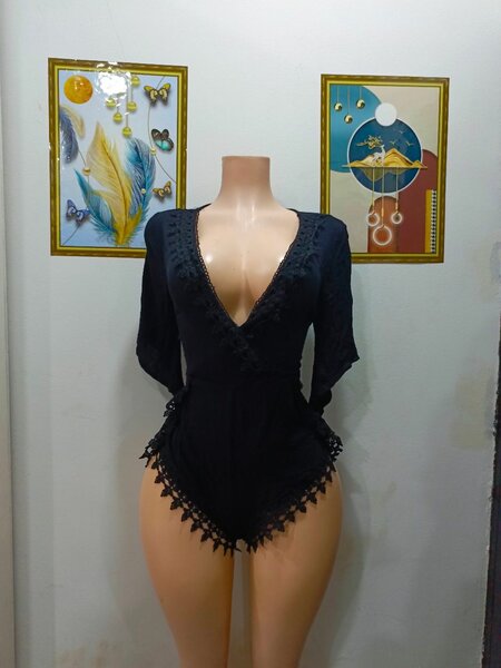 Combinaison noire dentelle femme