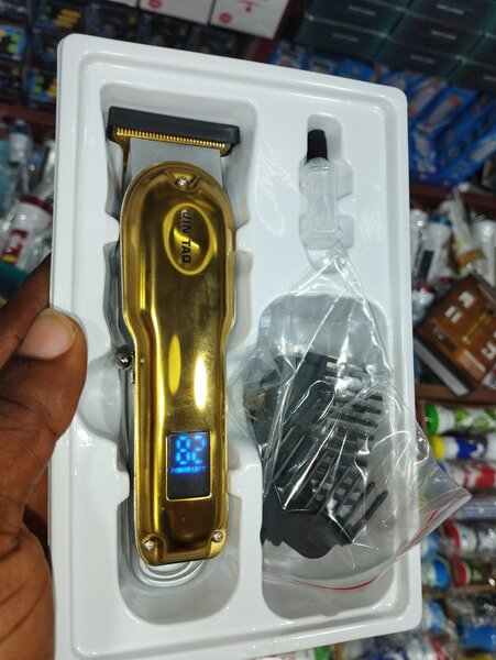 Tondeuse rechargeable à 6500fr