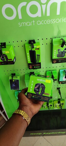 Montre connectée Watch 4 plus Oraimo