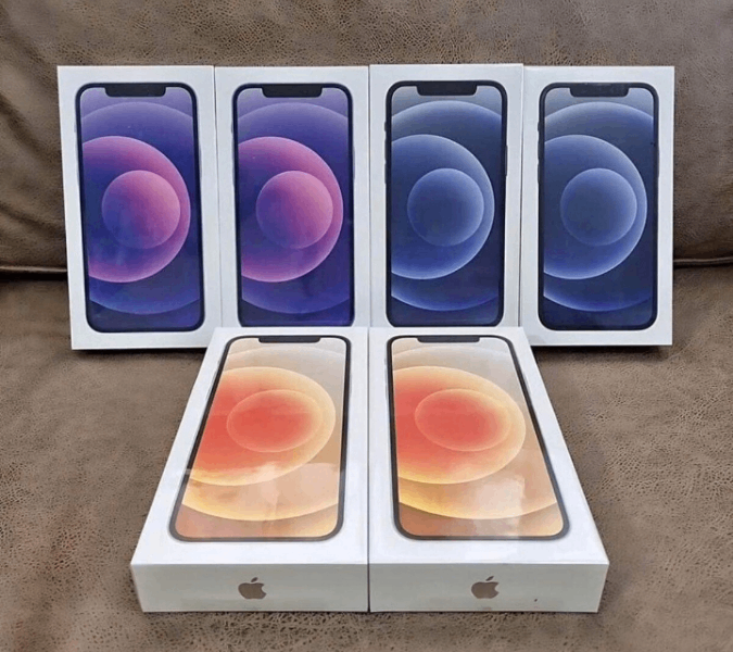 iPhone 12 simple