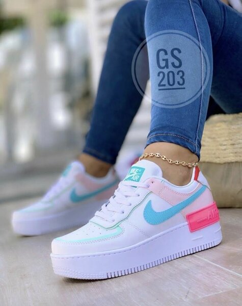 Ladies shoes