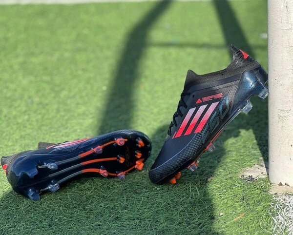 Chaussures de football adidas