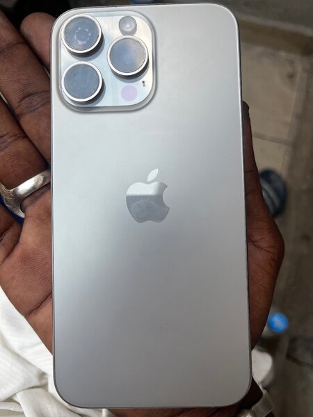 iPhone 15 pro Max