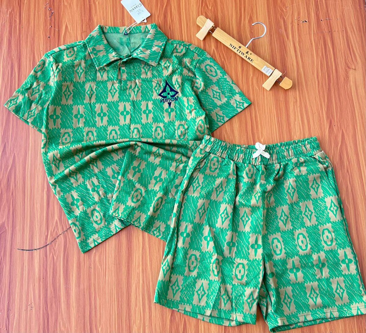TOP AND DOWN SHORTS