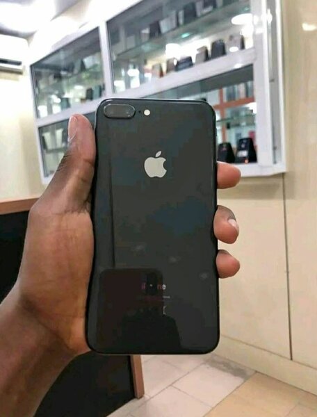 iPhone 8plus-noir