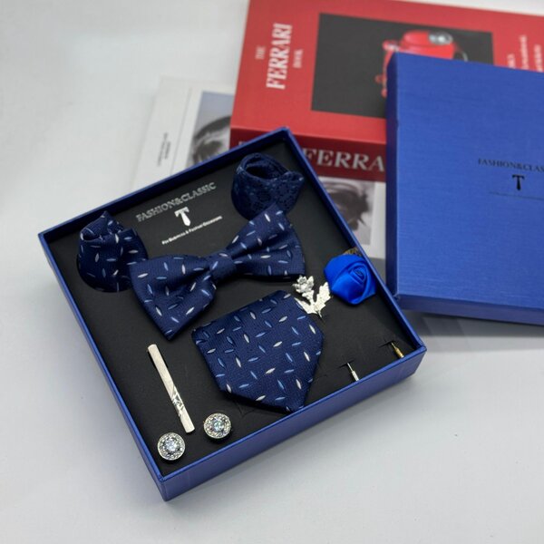 Tie set