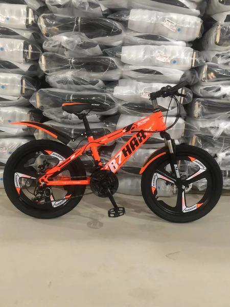 Vélo tout terrain coloré BMX