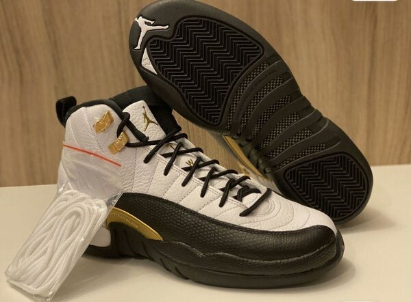 Nike Air Jordan Retro Royalty