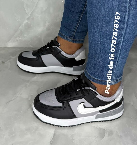 Mocassins et baskets