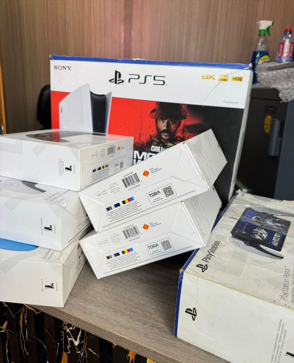 PS5 controllers